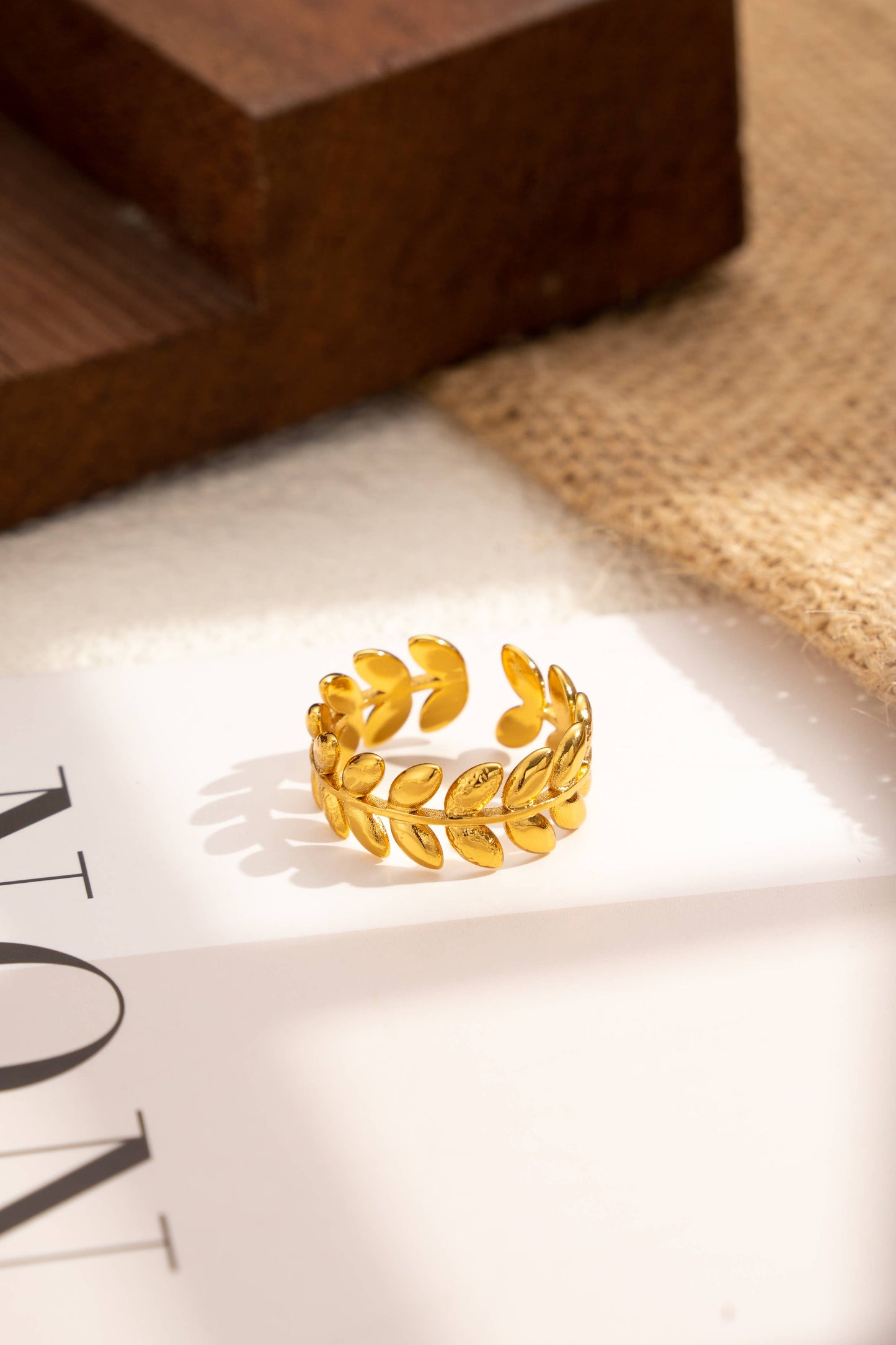 Bague feuilles doré ajustable guirlande acier inoxydable