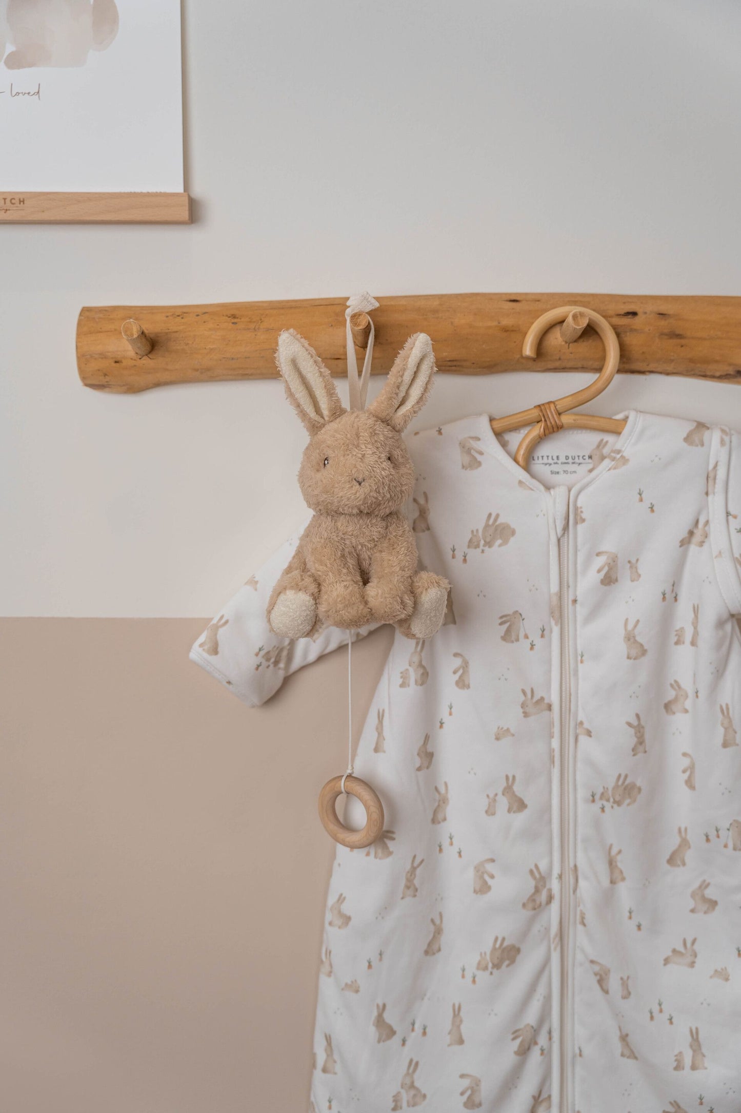 Boite à musique peluche lapin