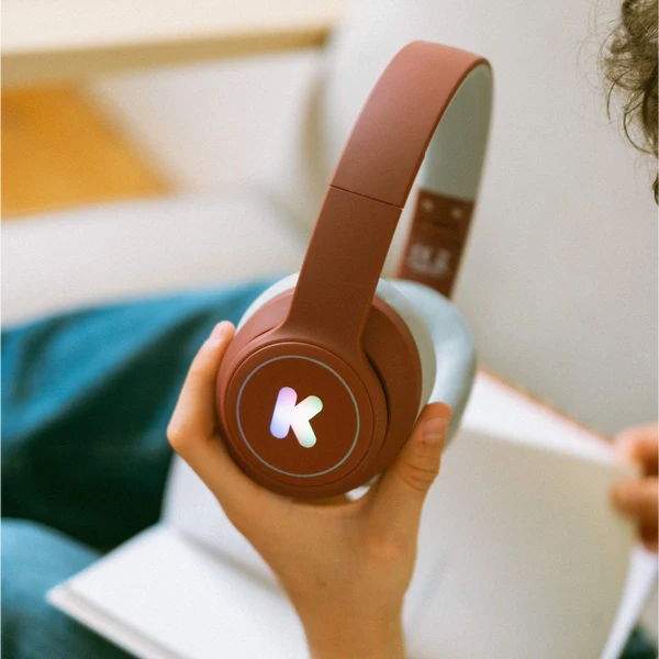 Casque audio bordeaux