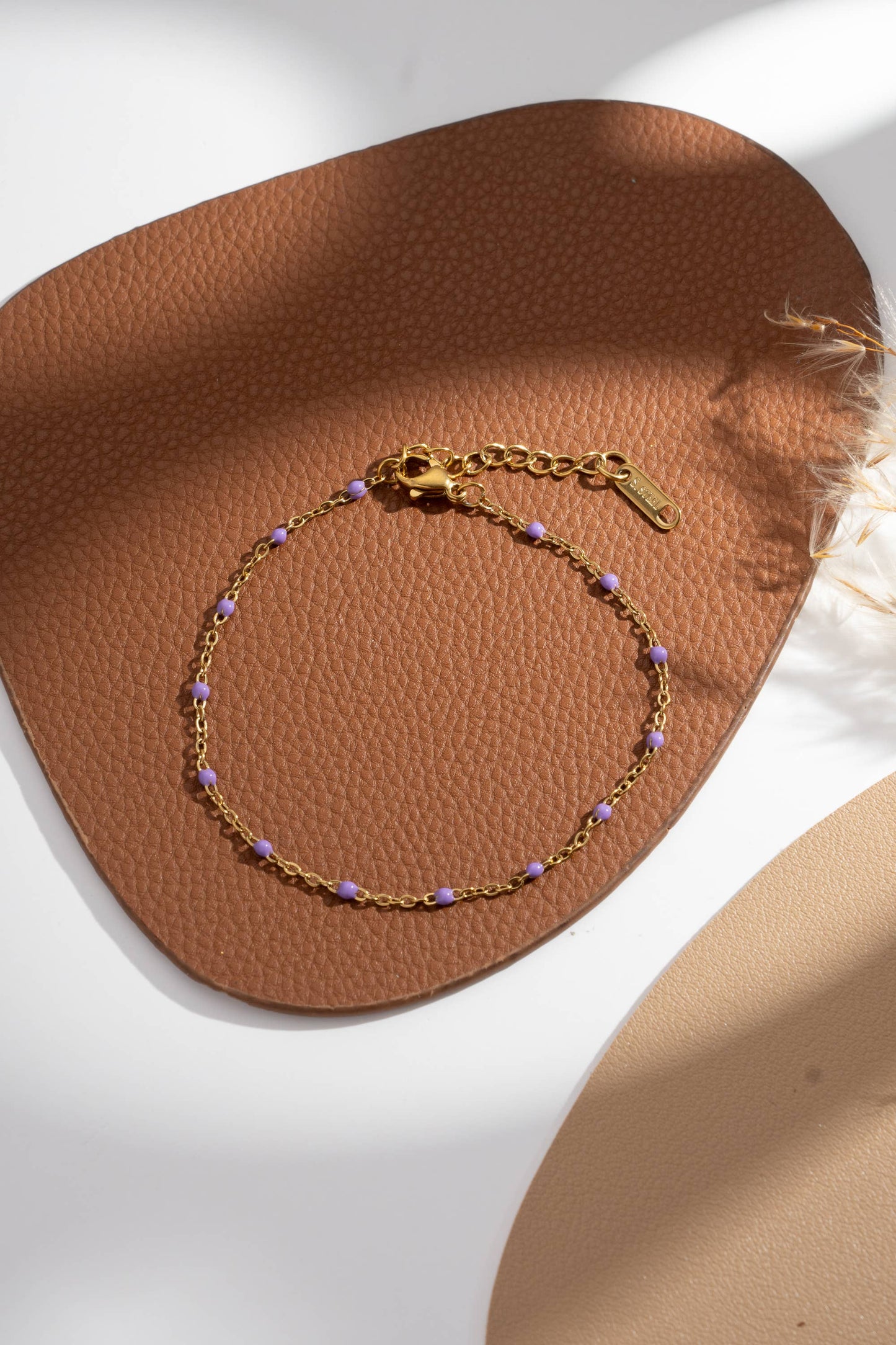 b’Bracelets dorés perles fines colorées femme élégant