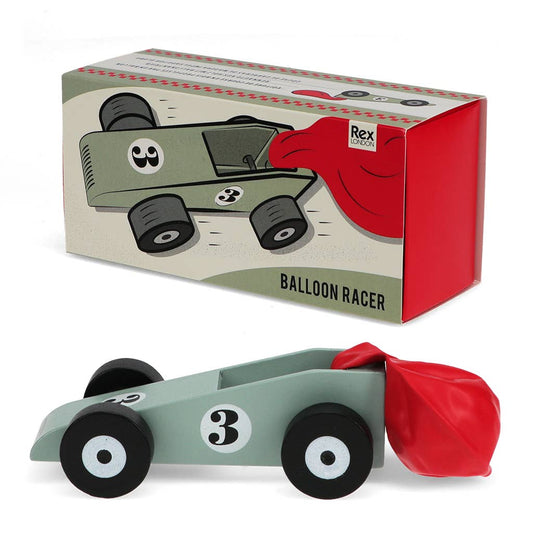 Voiture de course en bois propulsée par un ballon